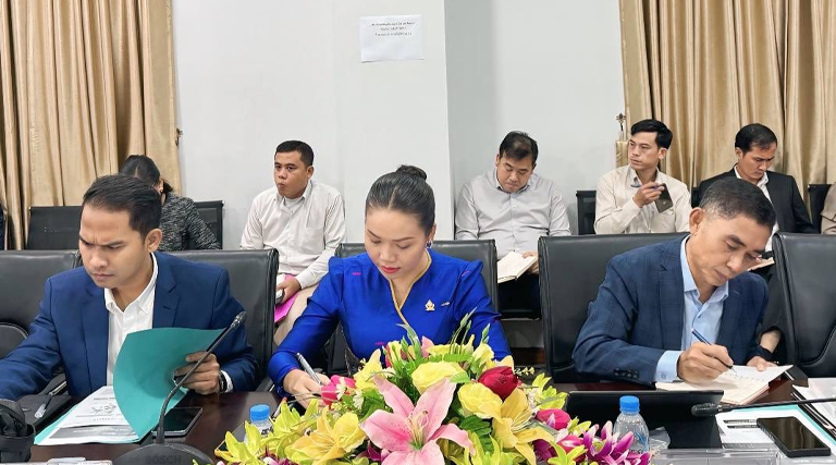 លោកជំទាវ វី ស្រីពៅ រដ្ឋលេខាធិការក្រសួងអធិការកិច្ច បានអញ្ជើញចូលរួមកិច្ចប្រជុំគណៈកម្មការអន្តរក្រសួងសម្រាប់អនុវត្តគោលដៅអភិវឌ្ឍប្រកបដោយចីរភាពកម្ពុជា ឆ្នាំ២០១៦-២០៣០