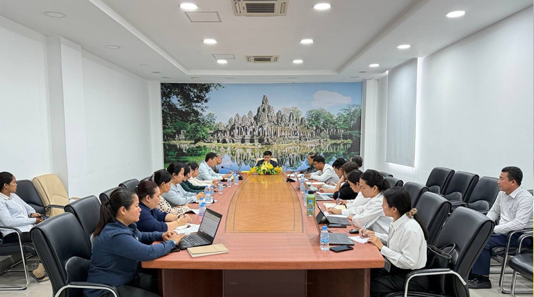 ឯកឧត្តម អាំង សុផានិត រដ្ឋលេខាធិការក្រសួងអធិការកិច្ច បានអញ្ជើញដឹកនាំកិច្ចប្រជុំស្តីពីវឌ្ឍនភាពការងាររបស់នាយកដ្ឋានហិរញ្ញវត្ថុ