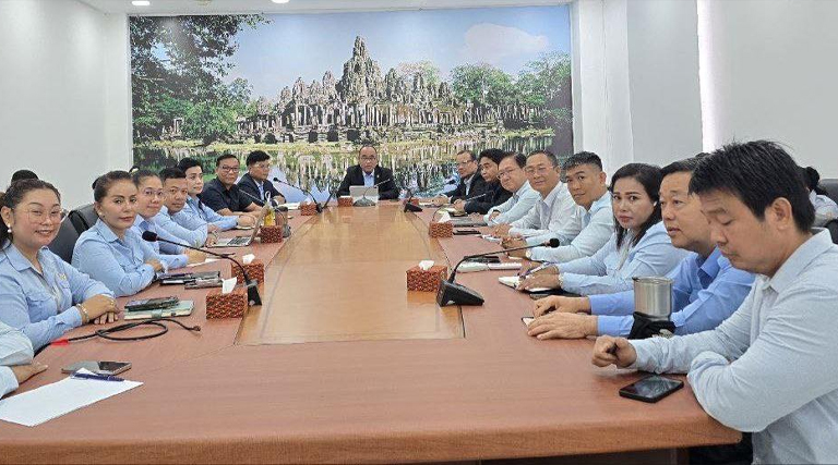 ឯកឧត្តម ណុប ចាន់ណារិន្ទ រដ្ឋលេខាធិការក្រសួងអធិការកិច្ច បានអញ្ជើញដឹកនាំកិច្ចប្រជុំដើម្បីពិនិត្យវឌ្ឍនភាពការងារប្រចាំសប្តាហ៍របស់នាយកដ្ឋានអធិការកិច្ចលើវិស័យរដ្ឋបាល នៃអគ្គនាយកដ្ឋានអធិការកិច្ច