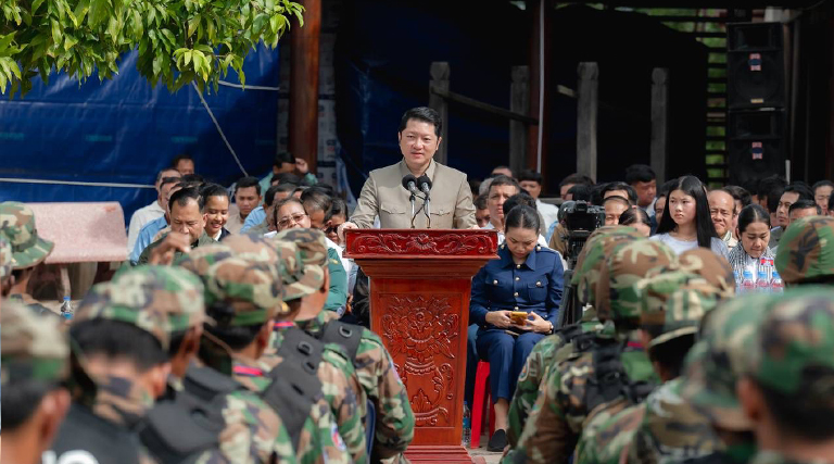 ស្មារតីសាមគ្គីភាព ឯកភាពជាតិ រួមសុខរួមទុក្ខជាមួយកងទ័ពជួរមុខ ក្នុងបុព្វហេតុការពារអធិបតេយ្យភាពជាតិ និងបូរណភាពទឹកដី