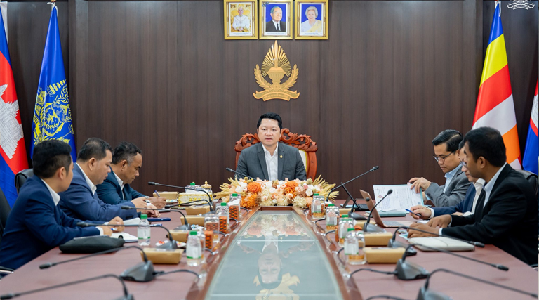 ឯកឧត្តម សុខ សូកេន រដ្ឋមន្រ្តីក្រសួងអធិការកិច្ច បានអញ្ជើញដឹកនាំកិច្ចប្រជុំត្រួតពិនិត្យវឌ្ឍនភាពការងាររបស់វិទ្យាស្ថានជាតិអធិការកិច្ច