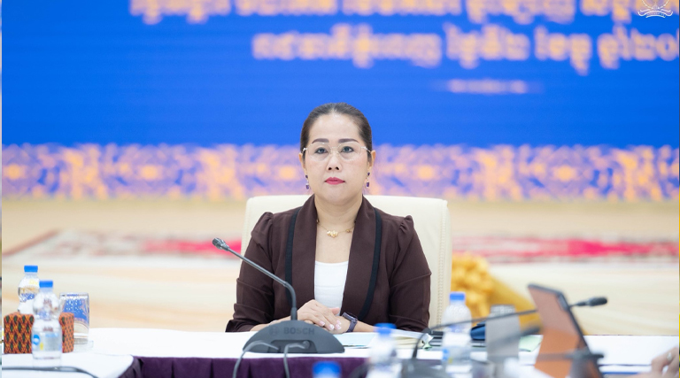 លោកជំទាវ សុខ វិឡាយ រដ្ឋលេខាធិការប្រចាំការក្រសួងអធិការកិច្ច និងជាប្រធានអនុក្រុមការងារតាក់តែងសេចក្តីព្រាងច្បាប់និងលិខិតបទដ្ឋានគតិយុត្ត