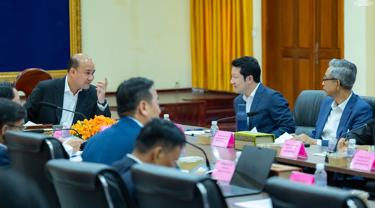 ឯកឧត្តមរដ្ឋមន្រ្តី សុខ សូកេន អញ្ជើញចូលរួមកិច្ចប្រជុំរបស់លេខាធិការដ្ឋាននៃគណៈកម្មាធិការជាតិជំរុញការអនុវត្តវិធានការគន្លឹះក្នុងការកែទម្រង់រដ្ឋបាលសាធារណៈរបស់រាជរដ្ឋាភិបាល នីតិកាលទី៧នៃរដ្ឋសភា (គ.វ.រ.)