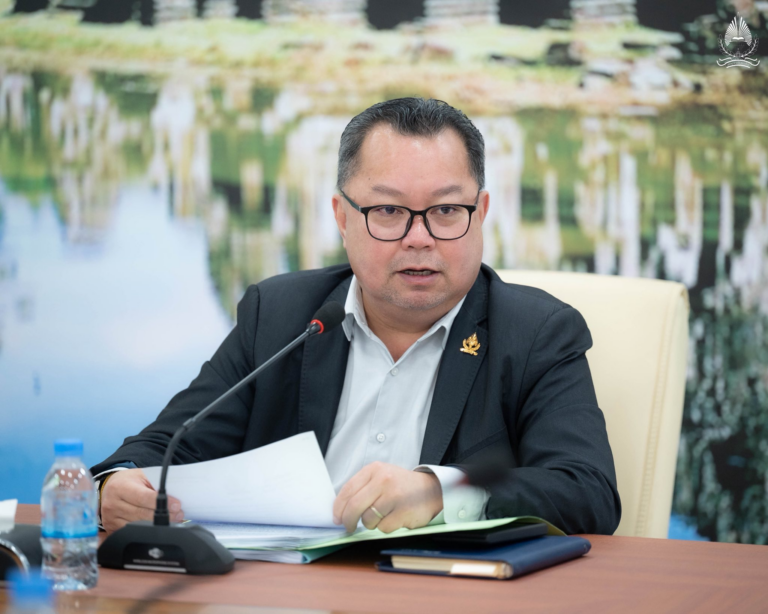 ឯកឧត្តម អ៊ុន វ៉ាល់ឡឺរ៉ូ រដ្ឋលេខាធិការក្រសួងអធិការកិច្ច និងជាប្រធានគណ:ប្រតិភូ បានអញ្ជើញដឹកនាំកិច្ចប្រជុំដើម្បីពិនិត្យ និងពិភាក្សាលើការដោះស្រាយបណ្តឹងសុំអន្តរាគមន៍របស់ប្រជាពលរដ្ឋ