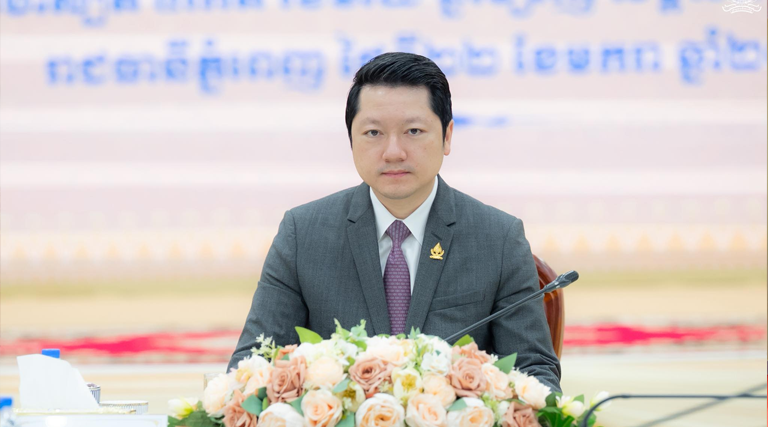 ឯកឧត្តម សុខ សូកេន រដ្ឋមន្ត្រីក្រសួងអធិការកិច្ច បានអញ្ជើញដឹកនាំកិច្ចប្រជុំប្រចាំសប្តាហ៍ដើម្បីពិនិត្យ និងពិភាក្សាលើវឌ្ឍនភាពការងារសំខាន់ៗពាក់ព័ន្ធការជំរុញការរៀបចំឯកសារទស្សនាទាននៃការរៀបចំច្បាប់ស្តីពីអធិការកិច្ច និងការរៀបចំលិខិតបទដ្ឋានគតិយុត្តពាក់ព័ន្ធការងារអធិការកិច្ចនិងតាមដានការអនុវត្តច្បាប់ និងការងារដោះស្រាយបណ្តឹង ដោយមានការចូលរួមពីថ្នាក់ដឹកនាំ និងមន្រ្តីរាជការជាច្រើនរូបនៅទីស្ដីការក្រសួង។