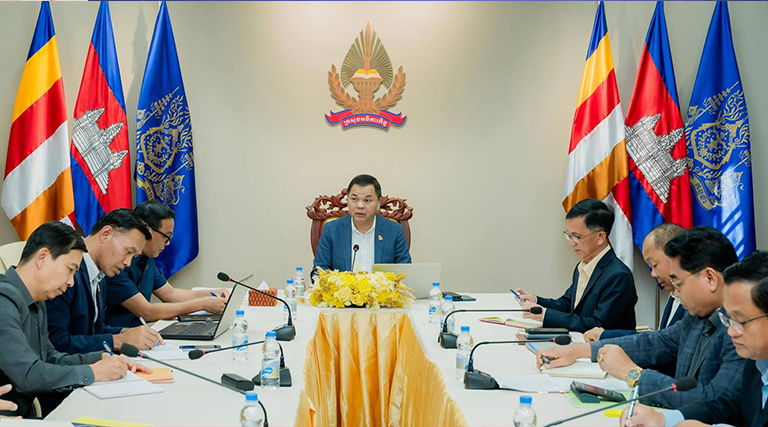 ឯកឧត្តមបណ្ឌិត ព្រហ្ម វិចិត្រសុភ័ណ្ឌ រដ្ឋលេខាធិការក្រសួងអធិការកិច្ច និងជាប្រធានលេខាធិការដ្ឋាននៃក្រុមការងារតាមដាន និងត្រួតពិនិត្យការអនុវត្តយុទ្ធសាស្រ្ត ព៤ជ៤ អញ្ជើញដឹកនាំកិច្ចប្រជុំបច្ចេកទេស ដើម្បីពិនិត្យ និងផ្ដល់ធាតុចូលបន្ថែមលើផែនការសកម្មភាពប្រចាំឆ្នាំ២០២៦ លើការងារអធិការកិច្ច និងតាមដានការអនុវត្តច្បាប់