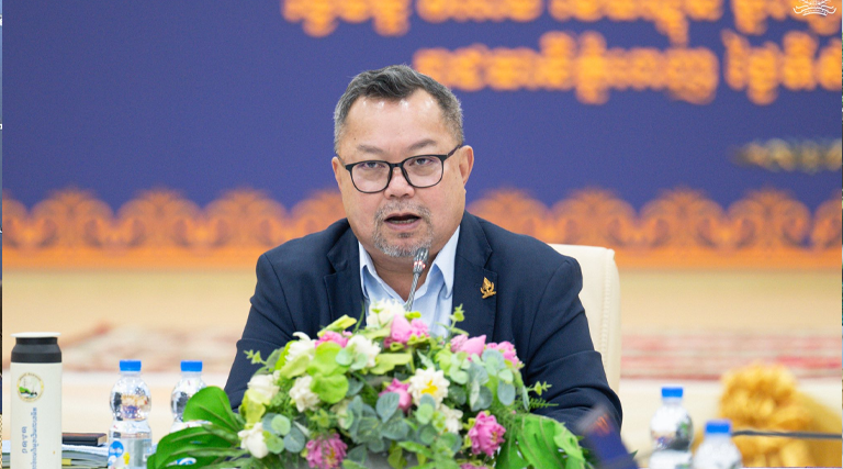 ឯកឧត្តម អ៊ុន វ៉ាល់ឡឺរ៉ូ រដ្ឋលេខាធិការក្រសួងអធិការកិច្ច និងជាប្រធានអនុក្រុមការងារពង្រឹងការងារដោះស្រាយបណ្តឹង បានអញ្ជើញដឹកនាំកិច្ចប្រជុំបន្តពិភាក្សាអំពីការរៀបចំបញ្ចូលខ្លឹមសារពាក់ព័ន្ធផ្នែកដោះស្រាយបណ្តឹងនិងផ្នែកផ្សព្វផ្សាយច្បាប់ទៅក្នុងសេចក្តីព្រាងប្រកាសស្តីពីបទបញ្ជាផ្ទៃក្នុងរបស់ក្រសួងអធិការកិច្ច