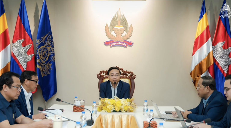 ឯកឧត្តម ប្រាក់ ផាន់ណារ៉ា រដ្ឋលេខាធិការ និងជាប្រធានក្រុមការងារទទួលបន្ទុកបច្ចុប្បន្នភាពរចនាសម្ព័ន្ធ និងជំរឿនមន្រ្តីជាក់ស្តែងនៅតាមរចនាសម្ព័ន្ធរបស់ក្រសួងអធិការកិច្ច បានអញ្ជើញដឹកនាំកិច្ចប្រជុំពិភាក្សាលើការធ្វើបច្ចុប្បន្នភាពរចនាសម្ព័ន្ធ និងជំរឿនមន្រ្តីជាក់ស្តែងនៅតាមរចនាសម្ព័ន្ធរបស់ក្រសួងអធិការកិច្ច