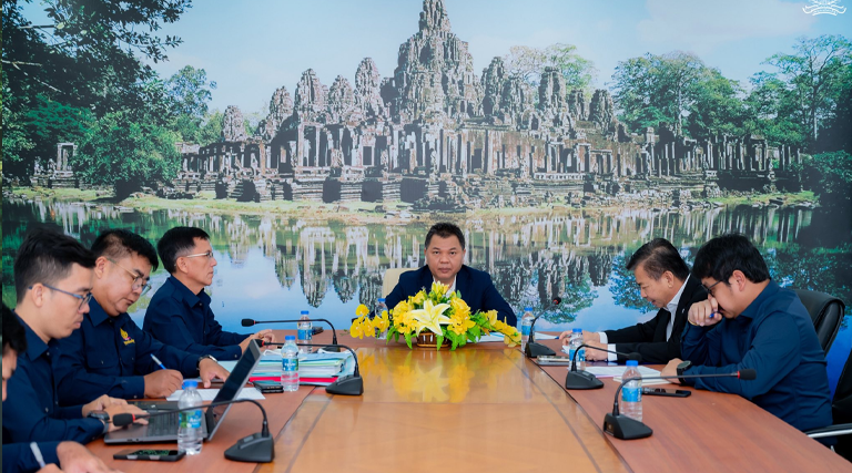 ឯកឧត្តមបណ្ឌិត ព្រហ្ម វិចិត្រសុភ័ណ្ឌ រដ្ឋលេខាធិការក្រសួងអធិការកិច្ច បានអញ្ជើញដឹកនាំកិច្ចប្រជុំដើម្បីពិភាក្សាជាមួយតំណាងក្រុមការងារដោះស្រាយផលប៉ះពាល់ក្រសួងសេដ្ឋកិច្ច និងហិរញ្ញវត្ថុ ដើម្បីធ្វើការដោះស្រាយបណ្តឹងតវ៉ាស្នើសុំអន្តរាគមន៍របស់ប្រជាពលរដ្ឋខេត្តកណ្តាល