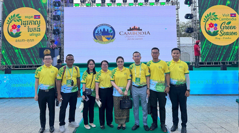 លោកជំទាវ វង់ មយូរា រដ្ឋលេខាធិការក្រសួងអធិការកិច្ច បានអញ្ជើញចូលរួមពិធីប្រកាសបើកជាផ្លូវការ «យុទ្ធនាការទស្សនាកម្ពុជានៅក្នុងរដូវកាលបៃតងឆ្នាំ២០២៦»