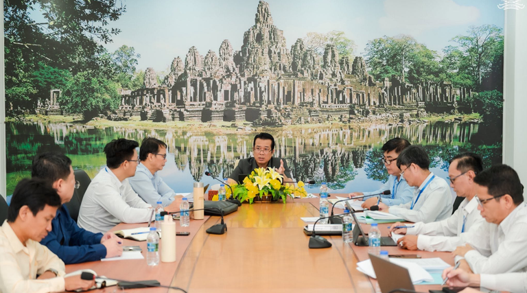 ឯកឧត្តម សោម បូរ៉ាន់ អគ្គនាយក នៃអគ្គនាយកដ្ឋានដោះស្រាយបណ្ដឹង បានអញ្ជើញដឹកនាំកិច្ចប្រជុំកម្រិតជំនាញដើម្បីពិភាក្សាលើសេចក្តីព្រាងឯកសារពាក់ព័ន្ធវិធាននិងនីតិវិធីនៃការដោះស្រាយបណ្តឹងតវ៉ានិងបណ្តឹងបរិហារ