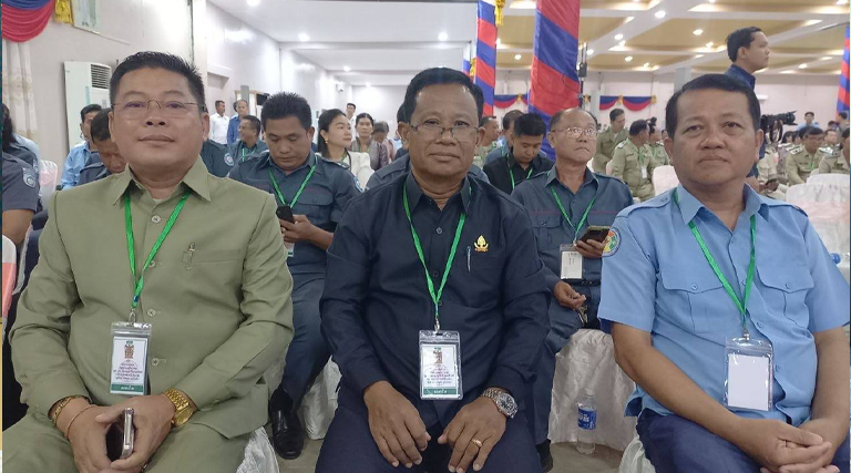 ពិធីសំណេះសំណាលជាមួយក្រុមប្រឹក្សាខេត្ត ក្រុង ស្រុក ឃុំ សង្កាត់ និងថ្នាក់ដឹកនាំមន្ទីរ អង្គភាពនានាជុំវិញខេត្តក្រចេះ