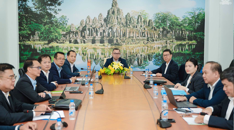 ឯកឧត្តម អ៊ុន វ៉ាល់ឡឺរ៉ូ រដ្ឋលេខាធិការក្រសួងអធិការកិច្ច និងជាប្រធានអនុក្រុមការងារពង្រឹងការងារដោះស្រាយបណ្តឹង