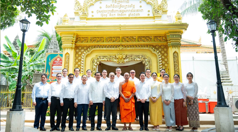 ឯកឧត្តម សុខ សូកេន រដ្ឋមន្ត្រីក្រសួងអធិការកិច្ច និងលោកជំទាវ ចម ក្រស្នា បានអញ្ជើញចូលរួមក្នុងពិធីប្រុងពលី និងពិធីចម្រើនព្រះបរិត្ត ជួសជុលព្រះវិហារវត្តសារាវ័នតេជោ ដែលកិច្ចអភិរក្ស និងជួសជុលព្រះវិហារនេះ ត្រូវបានផ្ដួចផ្ដើមឡើងដោយក្រសួងអធិការកិច្ច ក្រសួងយុត្តិធម៌ និងក្រសួងធម្មការ និងសាសនា ហើយនឹងត្រូវអនុវត្តគម្រោងដោយ ក្រសួងវប្បធម៌ និងវិចិត្រសិល្បៈ