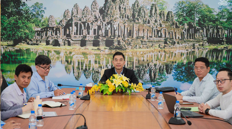ឯកឧត្តម ង៉ុយ ហាក់ អនុរដ្ឋលេខាធិការ និងជាអនុប្រធានគណៈប្រតិភូ បានអញ្ជើញដឹកនាំកិច្ចប្រជុំដើម្បីពិនិត្យលើវឌ្ឍនភាពនៃការដោះស្រាយបណ្តឹងរបស់ប្រជាពលរដ្ឋ