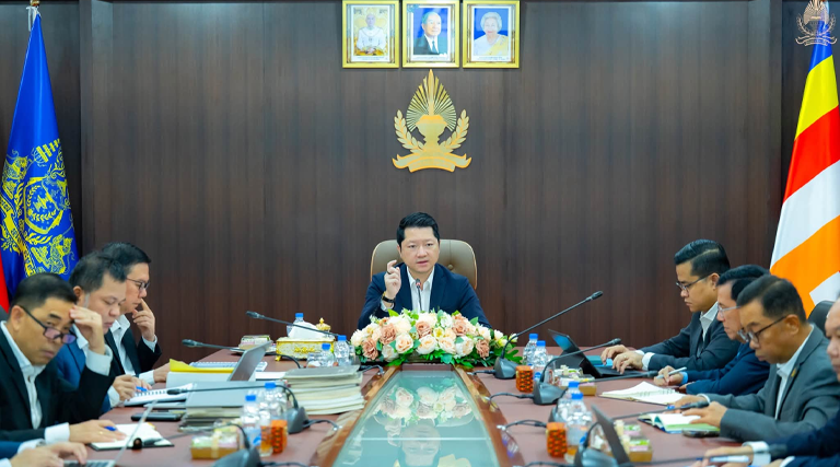 ឯកឧត្តម សុខ សូកេន រដ្ឋមន្ត្រីក្រសួងអធិការកិច្ច បានអញ្ជើញដឹកនាំកិច្ចប្រជុំ ដើម្បីពិនិត្យ និងពិភាក្សាវឌ្ឍនភាពនៃការរៀបចំវិធាន និងនីតិវិធី ដោះស្រាយបណ្តឹងតវ៉ា និងបណ្តឹងបរិហារ