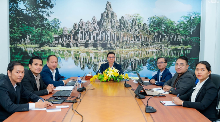 ឯកឧត្តម ហេង លឹមទ្រី រដ្ឋលេខាធិការក្រសួងអធិការកិច្ច បានអញ្ជើញដឹកនាំកិច្ចប្រជុំ ដើម្បីពិនិត្យ និងពិភាក្សាលើវឌ្ឍនភាពរបាយកាណ៍ពាក្យបណ្តឹងរបស់ប្រជាពលរដ្ឋ នៅខេត្តកំពង់ឆ្នាំង