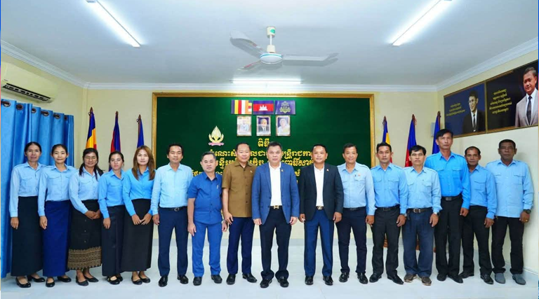 ឯកឧត្តមបណ្ឌិត ព្រហ្ម វិចិត្រសុភ័ណ្ឌ រដ្ឋលេខាធិការក្រសួងអធិការកិច្ច បានអញ្ជើញដឹកនាំគណៈប្រតិភូក្រសួង ចុះជួបសំណេះសំណាលជាមួយថ្នាក់ដឹកនាំ និងមន្ត្រីរាជការនៃមន្ទីរអធិការកិច្ចខេត្តពោធិ៍សាត់