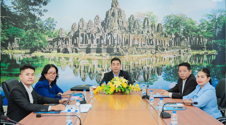 ឯកឧត្តម ង៉ុយ ហាក់ អនុរដ្ឋលេខាធិការ និងជាប្រធានគណៈប្រតិភូ បានអញ្ជើញដឹកនាំកិច្ចប្រជុំដើម្បីពិនិត្យលើផែនការប្រតិបត្តិត្រៀមចុះអង្កេត និងដោះស្រាយបណ្ដឹងជូនប្រជាពលរដ្ឋ
