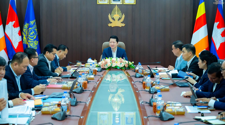 ឯកឧត្តម សុខ សូកេន រដ្ឋមន្ត្រីក្រសួងអធិការកិច្ច បានអញ្ជើញដឹកនាំកិច្ចប្រជុំដើម្បីពិភាក្សាលើករណីបណ្តឹងរបស់ប្រជាពលរដ្ឋ ដោយមានការចូលរួមពីថ្នាក់ដឹកនាំ និងមន្ត្រីពាក់ព័ន្ធ នៅទីស្ដីការក្រសួង