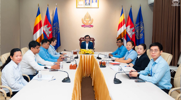 ឯកឧត្តម កែវ គង់ អនុរដ្ឋលេខាធិការក្រសួងអធិការកិច្ច បានអញ្ជើញដឹកនាំកិច្ចប្រជុំដើម្បីត្រួតពិនិត្យ និងពិភាក្សាលើលទ្ធផលរបាយការណ៍អធិការកិច្ច របស់ប្រតិភូចុះធ្វើអធិការកិច្ច